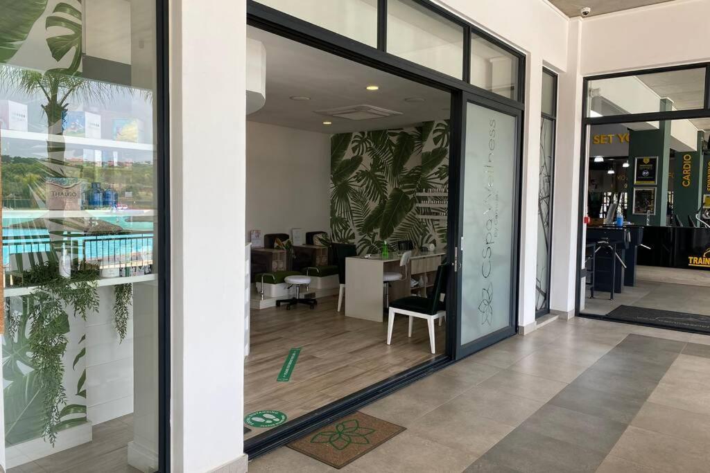 Appartamento Penthouse 172 At The Blyde Crystal Lagoon Pretoria-Noord Esterno foto