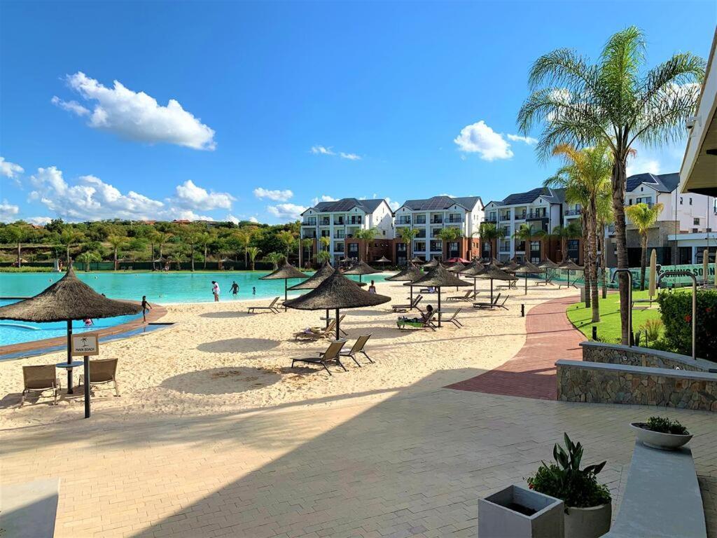 Appartamento Penthouse 172 At The Blyde Crystal Lagoon Pretoria-Noord Esterno foto