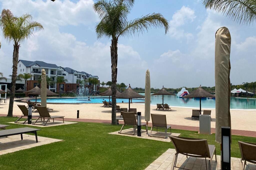 Appartamento Penthouse 172 At The Blyde Crystal Lagoon Pretoria-Noord Esterno foto