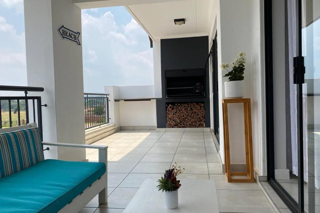 Appartamento Penthouse 172 At The Blyde Crystal Lagoon Pretoria-Noord Esterno foto